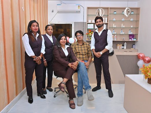 https://thecelebritysalon.in/wp-content/uploads/2025/08/1.jpg